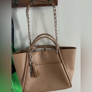 Itzy ritzy tote bag in vanilla chai